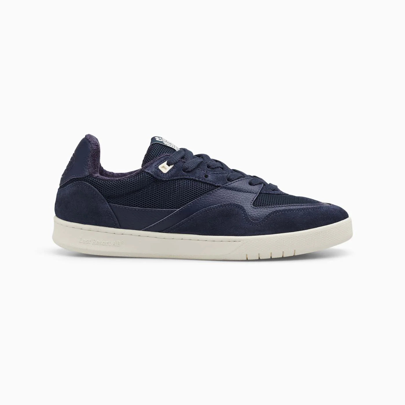 CM002 (Dark Navy/White)