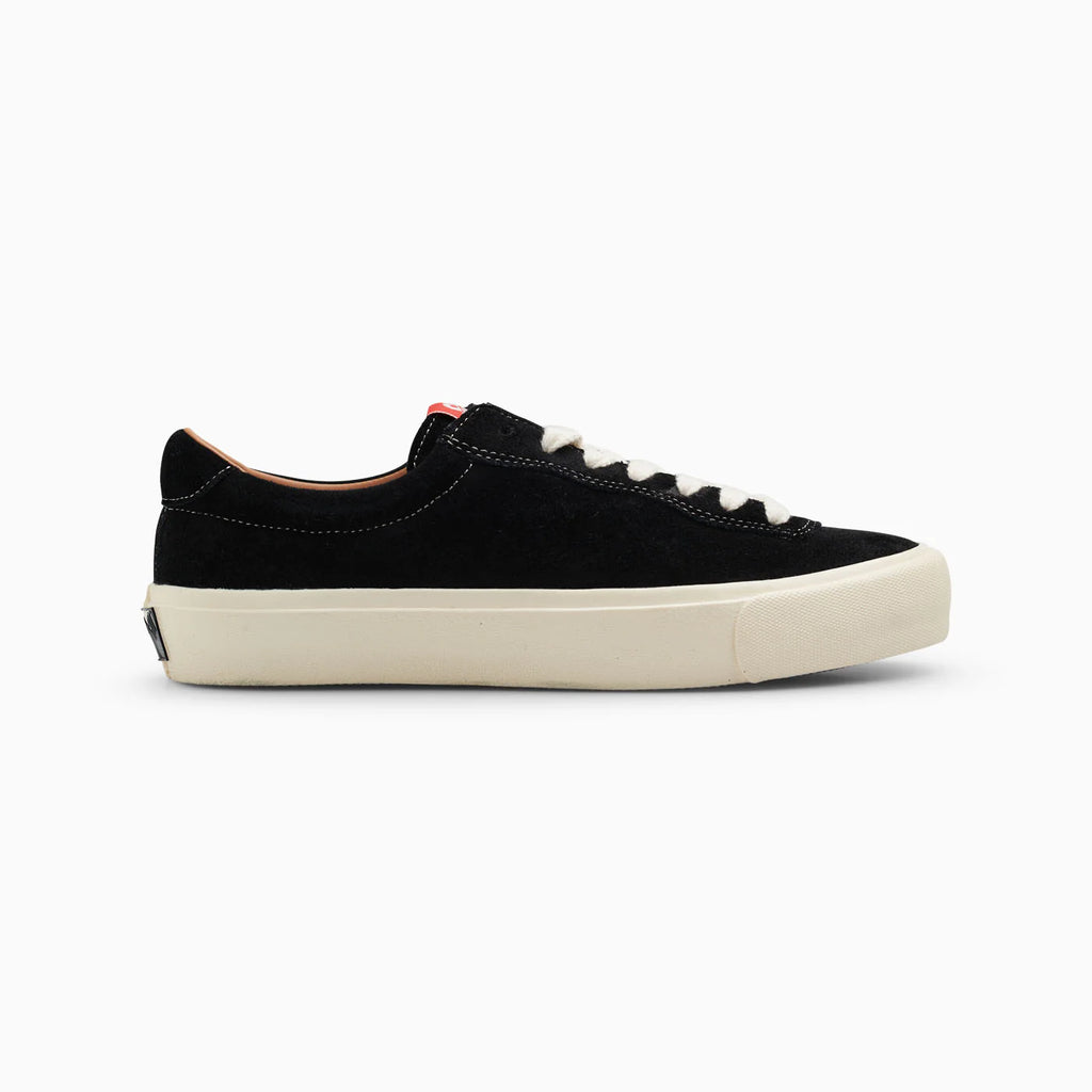 VM001 LO Suede (Black/White)