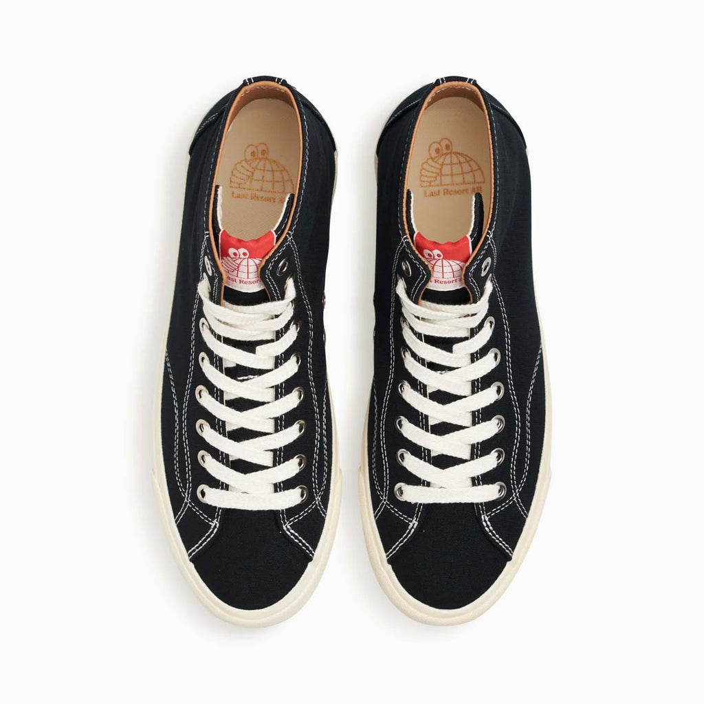 VM003 HI Canvas (Black/White)