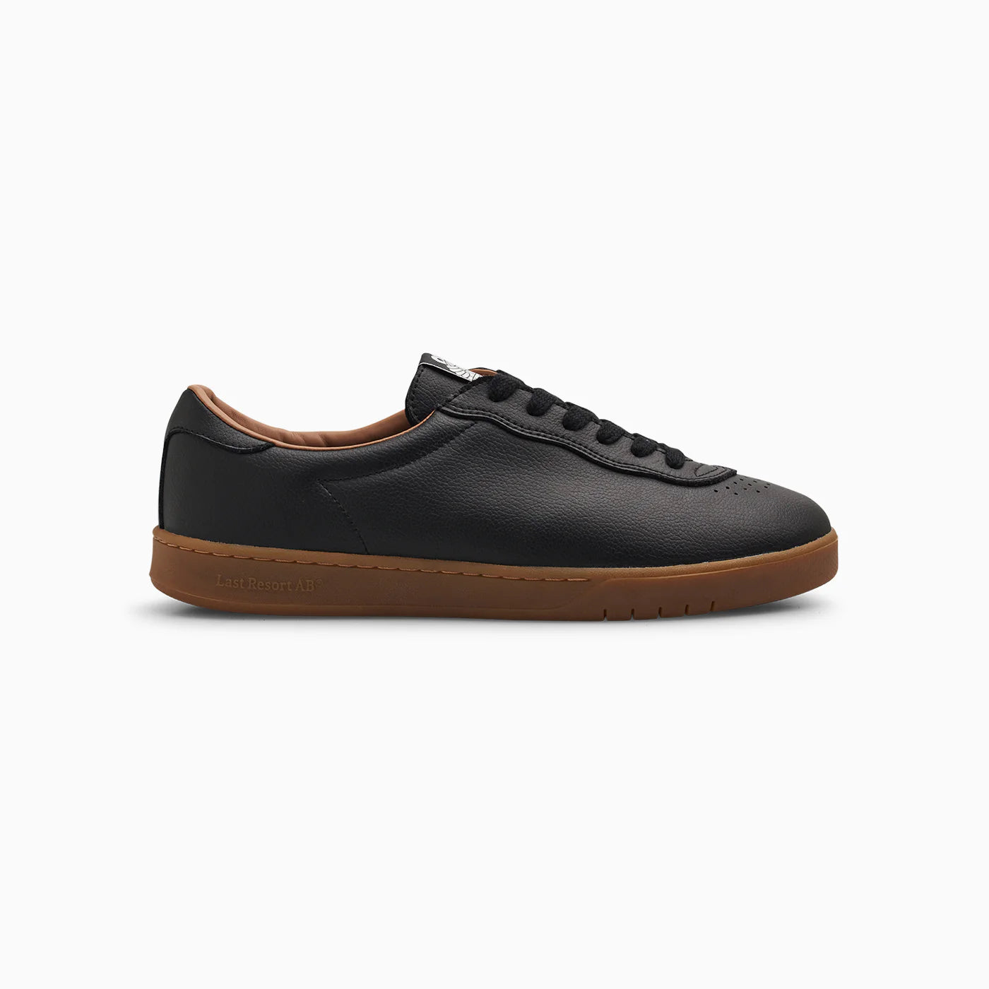 CM003 - Black/Gum